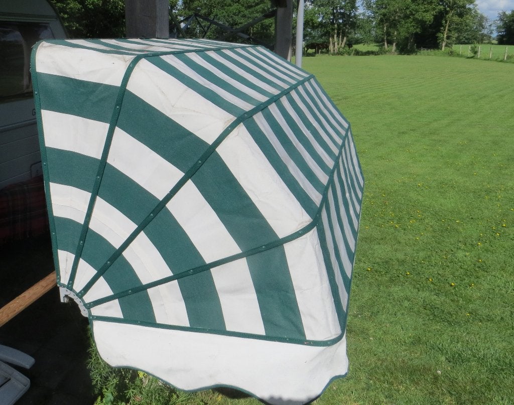 Twee markiezen 159 cm met aluminium frame, Tuin en Terras, Zonneschermen, Ophalen, Gebruikt, Minder dan 250 cm, Markies