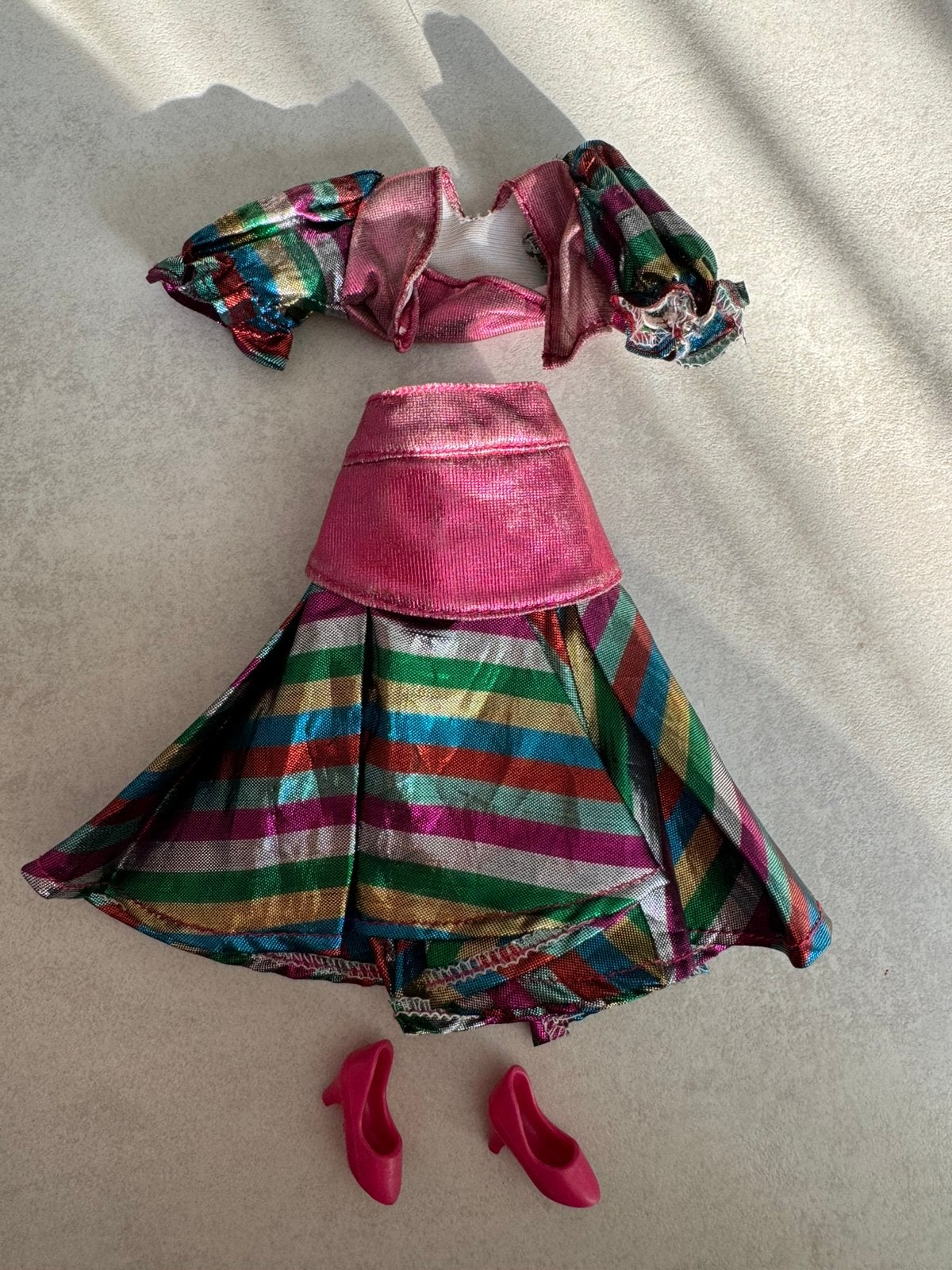Sindy color magic 1986 kleding bespeeld, Ophalen of Verzenden, Gebruikt, Kleertjes