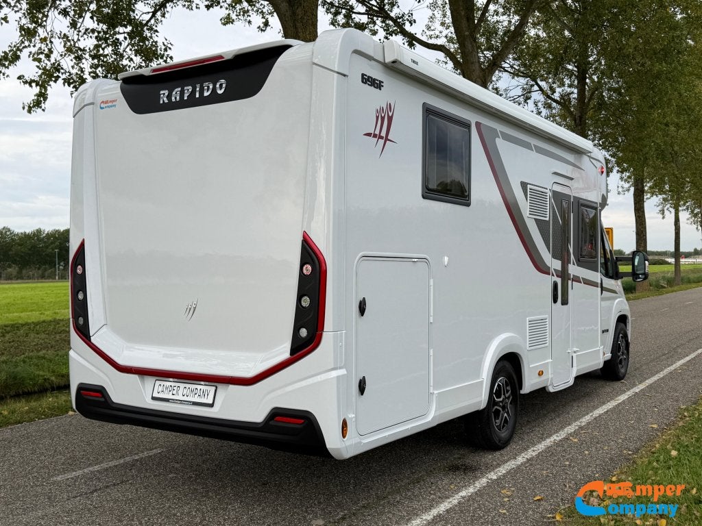 Rapido 696 F | Queensbed | Hefbed | Mooie opties, Automaat, Afzuigkap, Ringverwarming, Fiat
