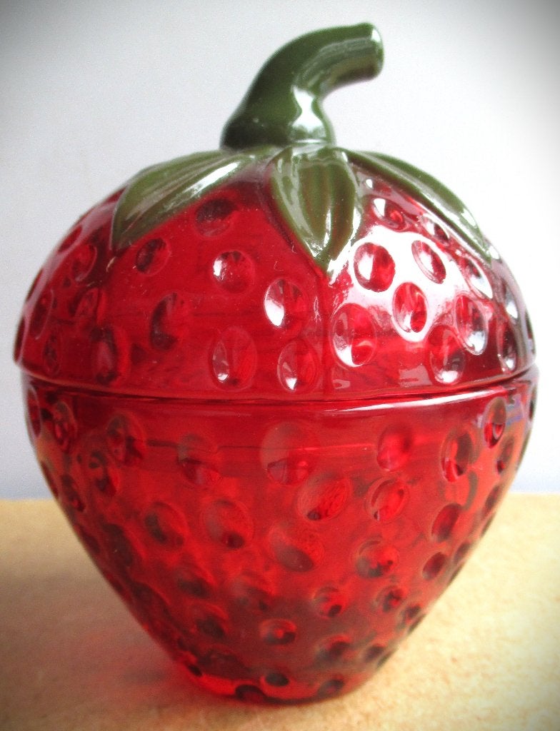 Aardbei pot met deksel~Glazen sierpotje in vorm van, Ophalen of Verzenden