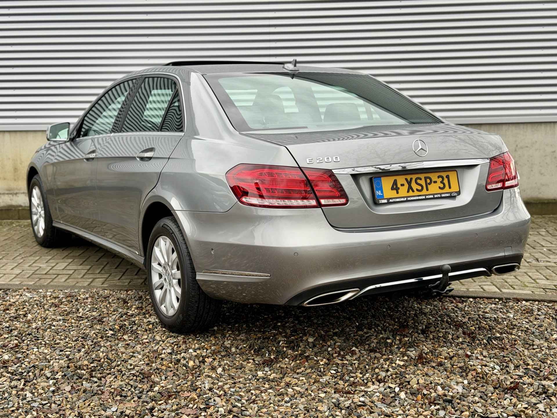 Mercedes-Benz E-klasse 200 Ambition Avantgarde [ pano schuif, Auto's, Automaat, Achterwielaandrijving, Gebruikt, Euro 6
