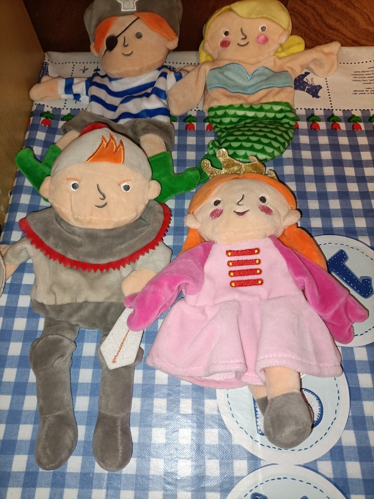 Hema 4 handpoppen Piraat, prinses, ridder, zeemeermin, Ophalen of Verzenden, Zo goed als nieuw, Overige typen