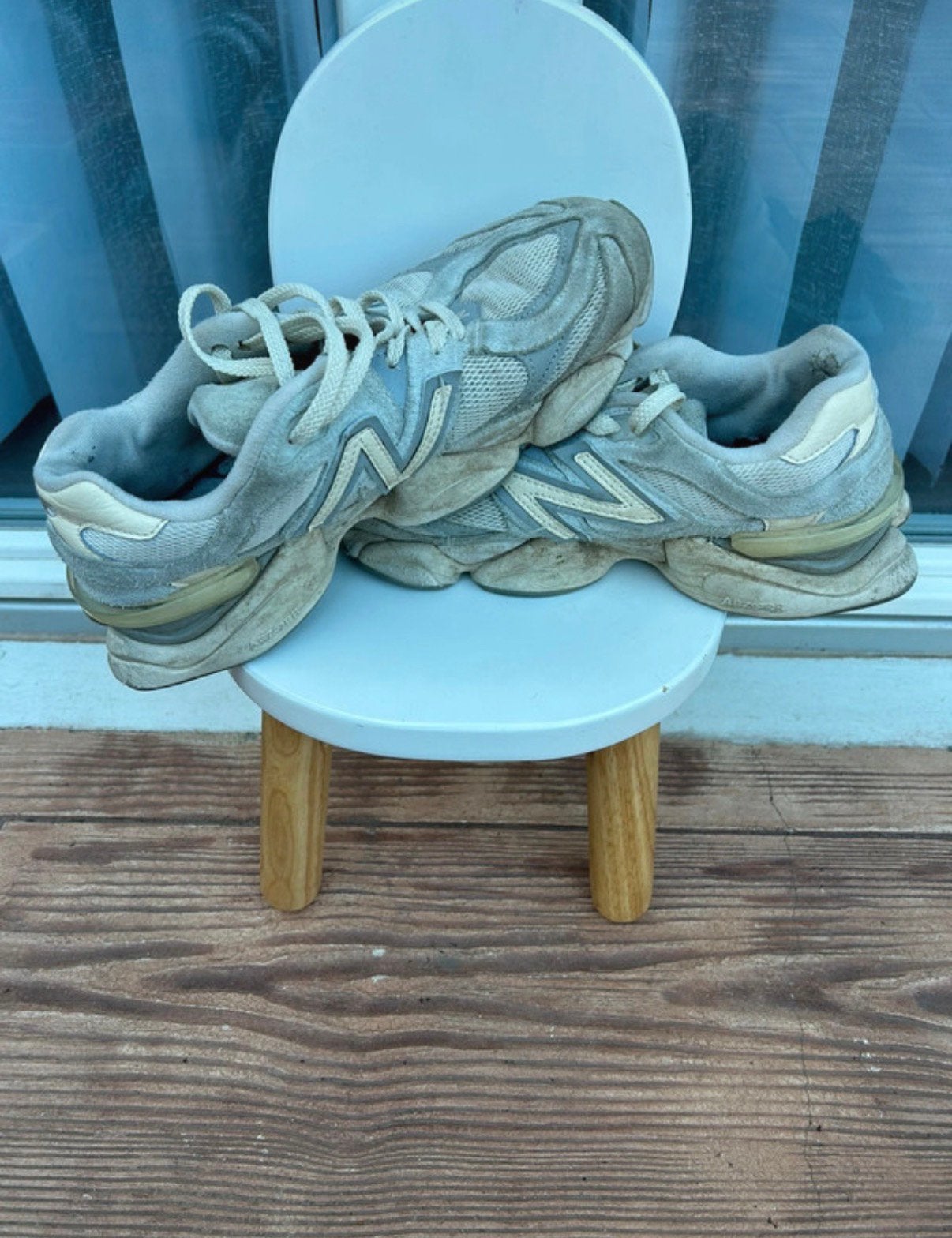 Afgetrapte new balance 9060 heren maat 41,5, Kleding | Heren, Ophalen of Verzenden, Gedragen