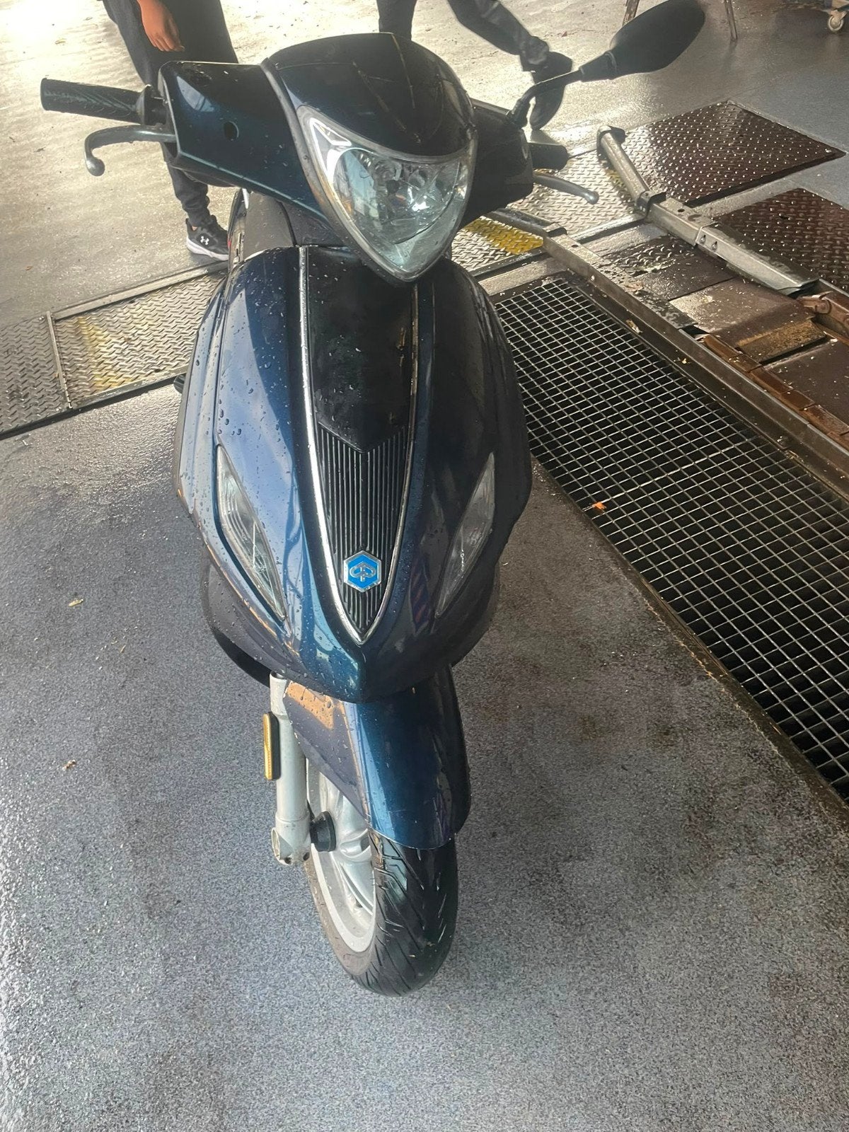 piaggio new fly 2014, Ophalen, Gebruikt, Fly, Benzine