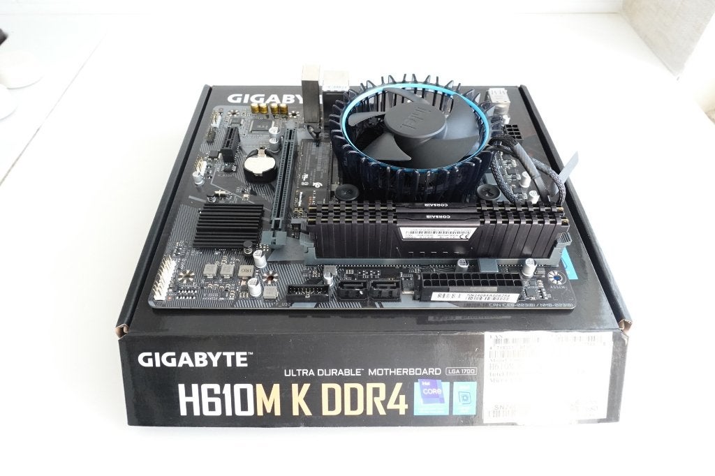 upgradesetje i3-12100 16GB 512GB, Ophalen, LGA 1700, DDR4, Zo goed als nieuw