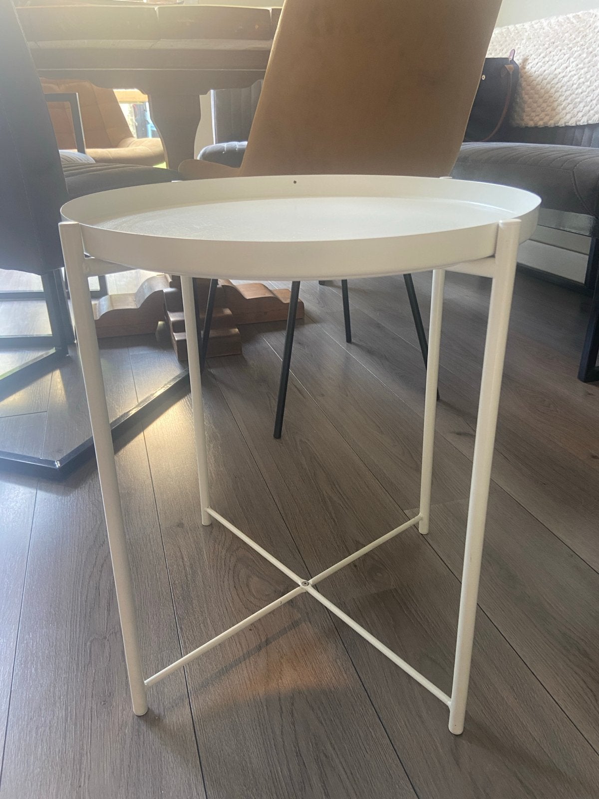 IKEA Gladom bijzettafel - Wit, Minder dan 55 cm, Metaal of Aluminium, Rond, Zo goed als nieuw