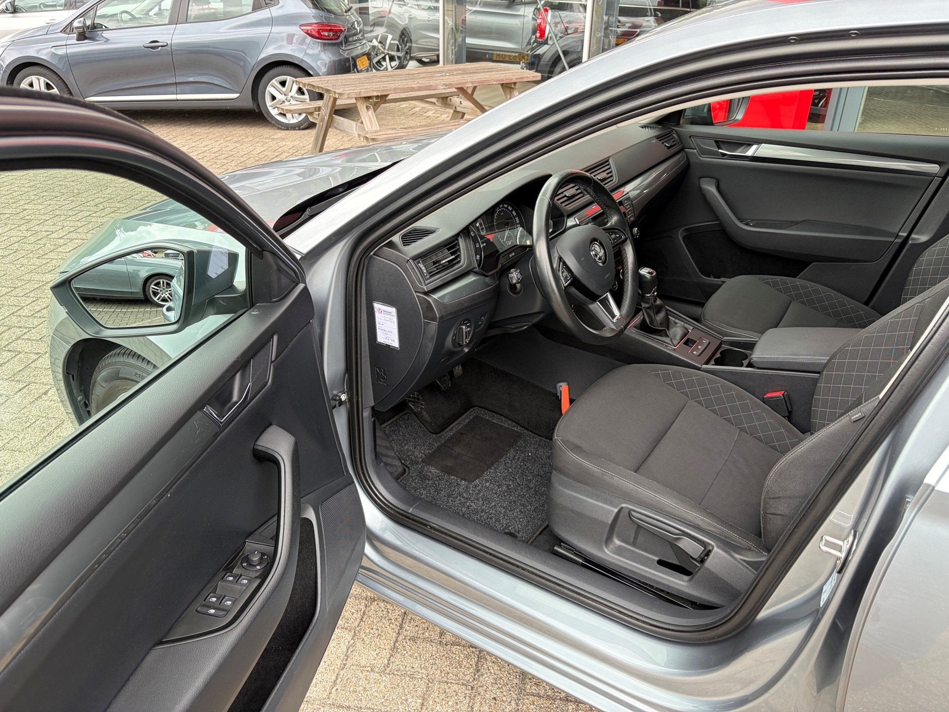 Skoda Superb 1.4 TSI ACT Active Business, Auto's, Gebruikt, 4 cilinders, 150 pk, Origineel Nederlands