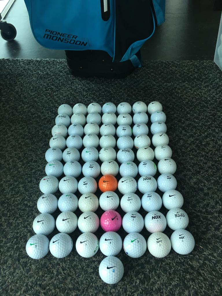 Mix van golfballen van diverse kwaliteit, Ophalen of Verzenden, Gebruikt, Bal(len), Overige merken