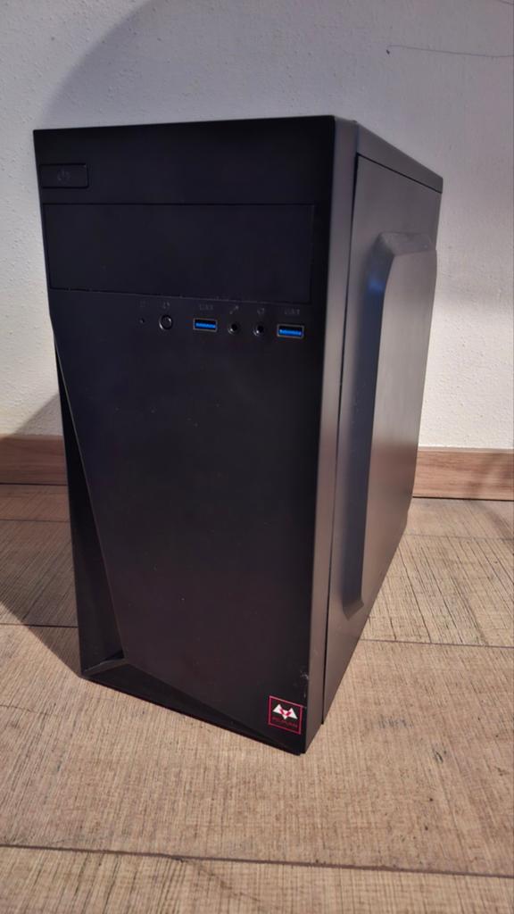 Desktop Computer. AMD Athlon 3000G – SSD – Windows 11 Pro, Computers en Software, Refurbished, Ophalen of Verzenden, SSD, 4 GB