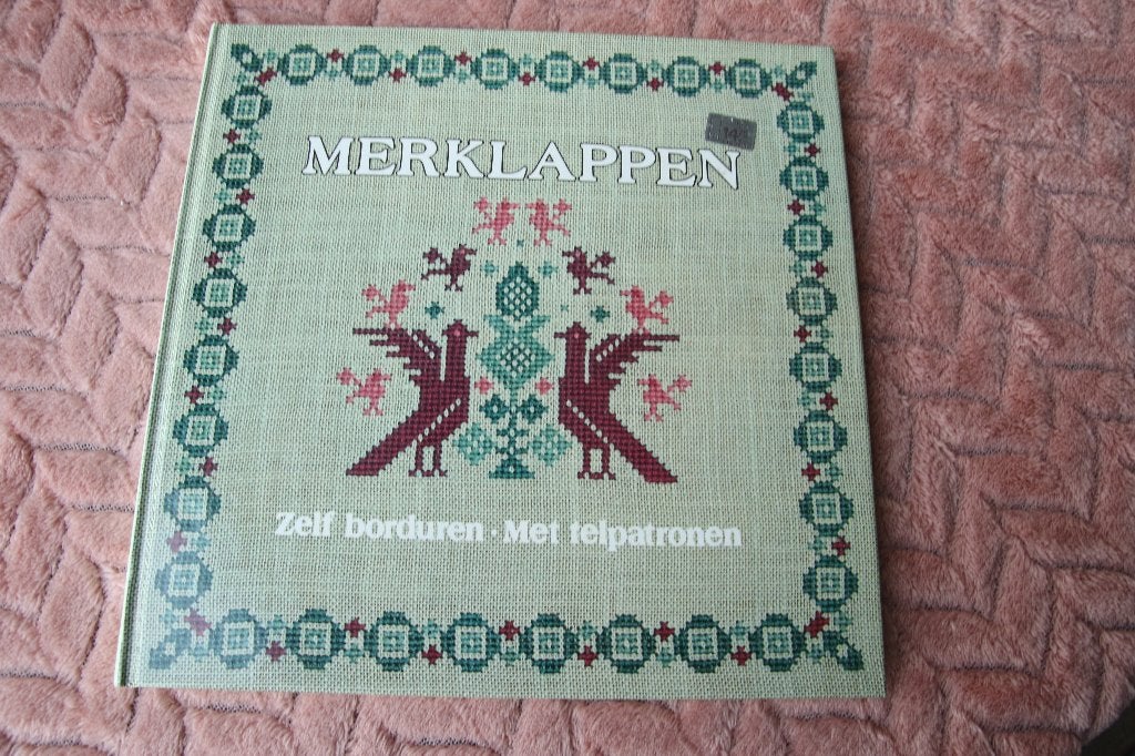 Merklappen zelf borduren met telpatronen, Ophalen of Verzenden, Gelezen