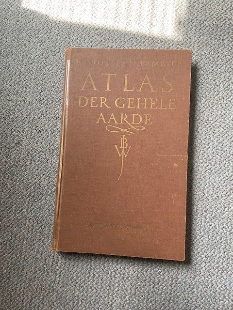 Complete Atlas (met register) der gehele aarde uit 1964, Boeken, Overige atlassen, Ophalen of Verzenden, Zo goed als nieuw, 1800 tot 2000