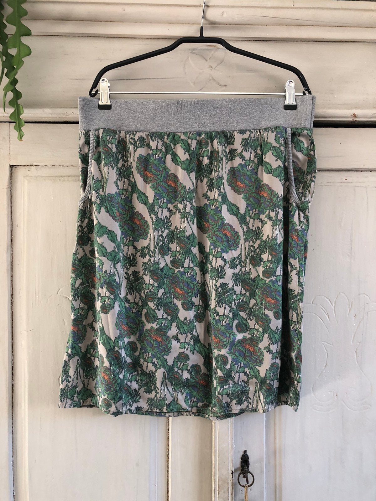 Prachtig (echt!) zijden 57 ROKJE Sissy Boy in Mt XL, Kleding | Dames, Verzenden, Maat 46/48 (XL) of groter, Zo goed als nieuw