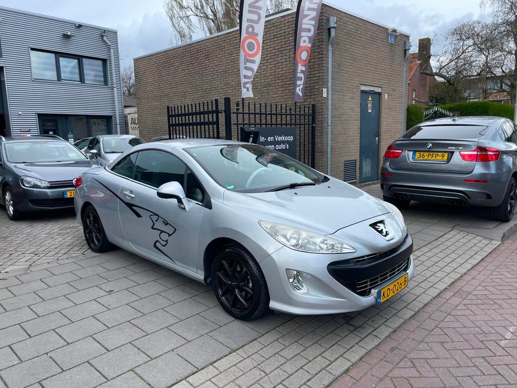 Peugeot 308 CC 1.6 VTi Sport Trekhaak Airco Navi Airco PDC N, Auto's, Peugeot, Voorwielaandrijving, Euro 5, Gebruikt, 4 cilinders