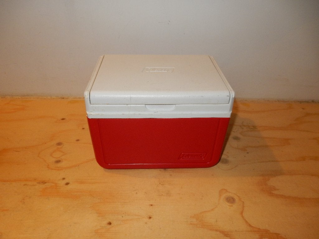 rode lunch koelbox van Coleman 5205, Ophalen of Verzenden, Gebruikt, Koelbox, Koelelement