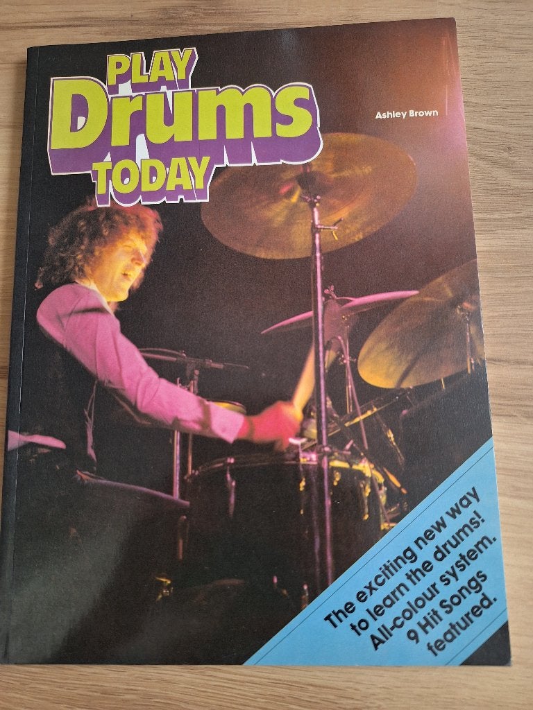 Play drums today, Gelezen, Non-fictie, Ophalen of Verzenden, Ashley Brown