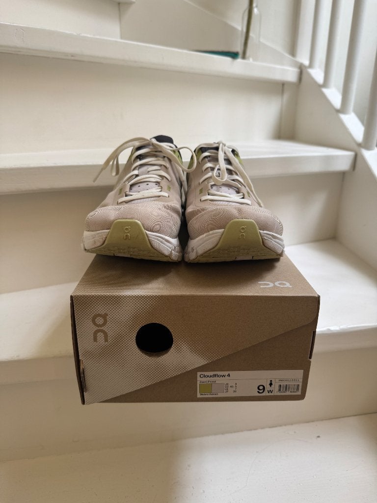 ON Cloudflow 4, dames maat 40,5, Overige merken, Gebruikt, Hardloopschoenen, Ophalen of Verzenden