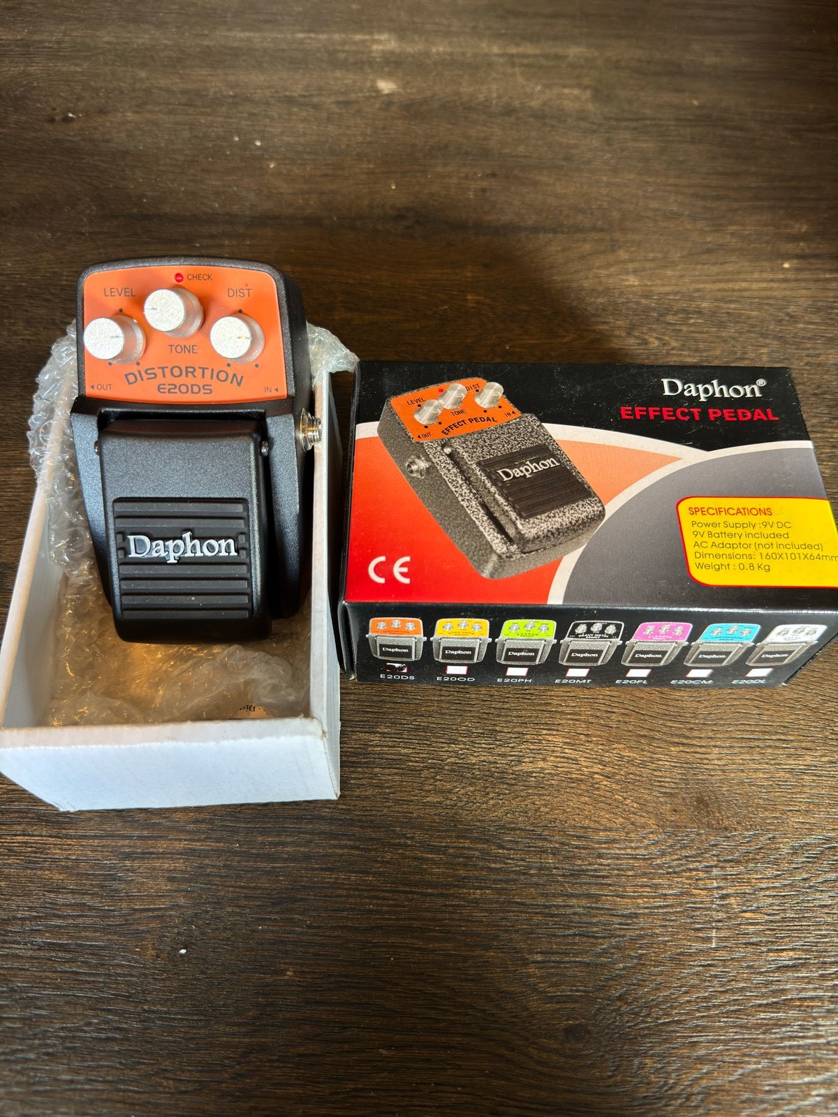 Gitaar effectpedalen: Distortion, Delay, Chorus, Overdrive,, Muziek en Instrumenten, Ophalen, Nieuw, Chorus