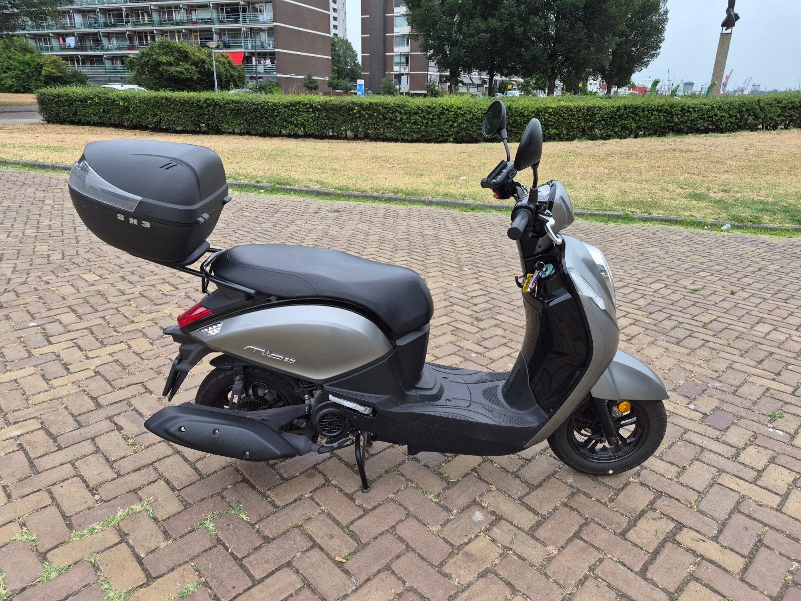 Sym Mio 50 Scooter - Zo goed als nieuw, slechts 1760 km!, SYM, Ophalen of Verzenden, Zo goed als nieuw, Benzine