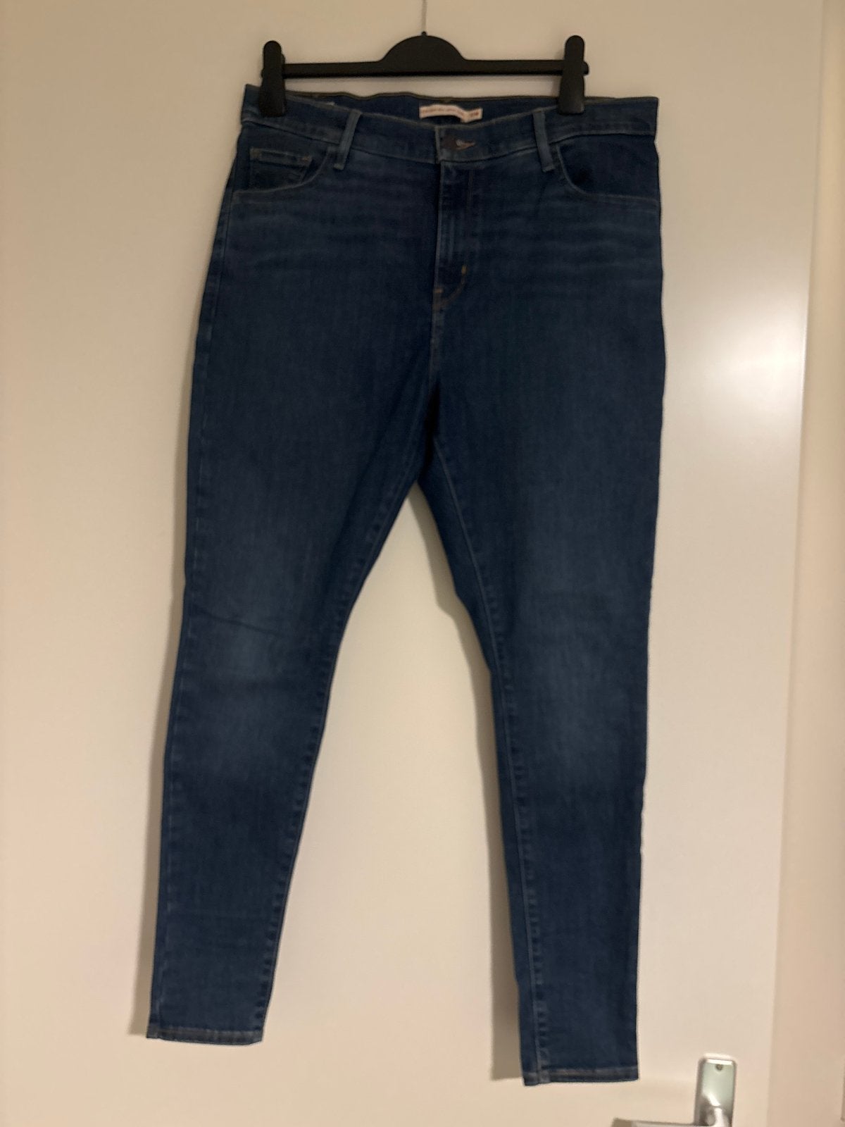 Dames Levi's 720 High Rise Super Skinny Jeans, Ophalen of Verzenden, Zo goed als nieuw, Blauw, W33 - W36 (confectie 42/44)
