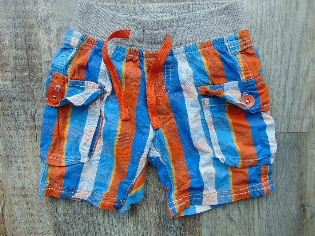 Korte broek blauw maat 74 Hema broekje katoen, Kinderen en Baby's, Babykleding | Maat 74, Broekje, Ophalen of Verzenden, Zo goed als nieuw