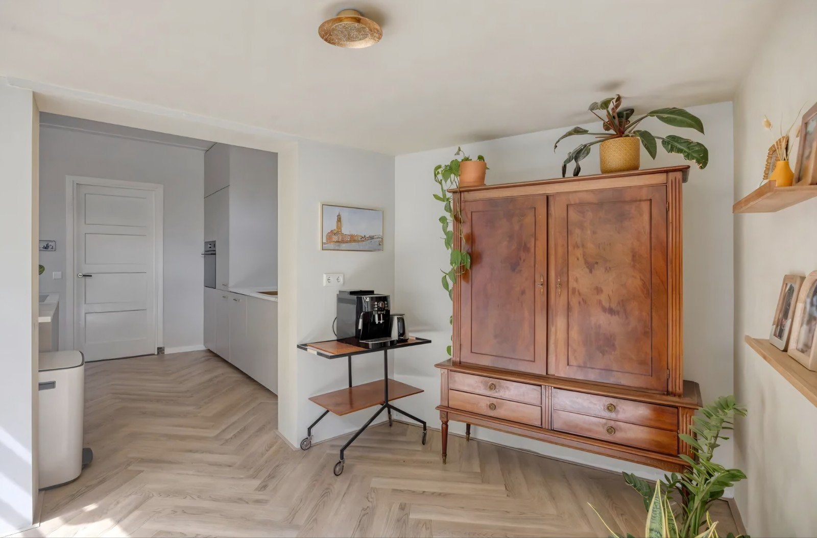 Antieke houten kast met lade en sleutel, Antiek en Kunst, Antiek | Meubels | Kasten, Ophalen