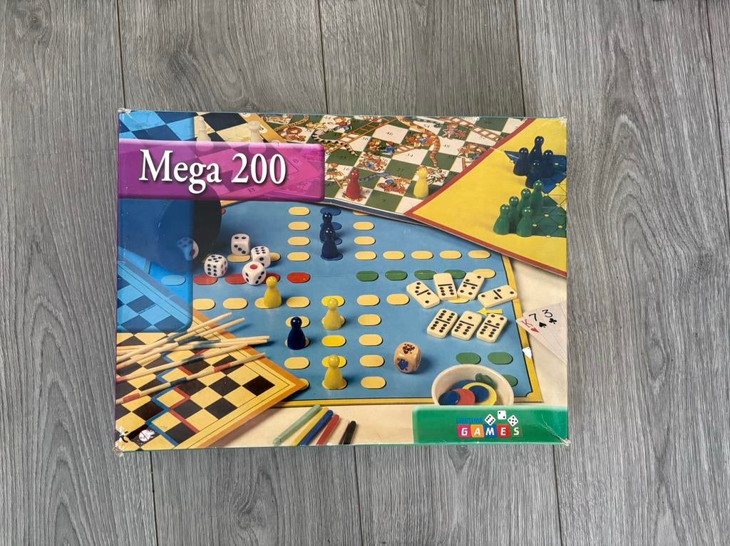 Meerdere spelletjes, Ophalen, Zo goed als nieuw