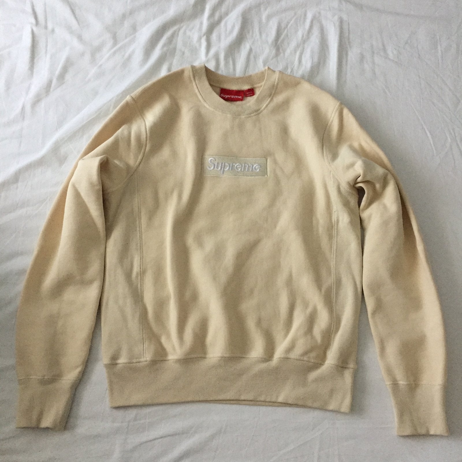Supreme box logo crewneck apricot 18FW size M trui beige, Ophalen of Verzenden, Nieuw, Beige
