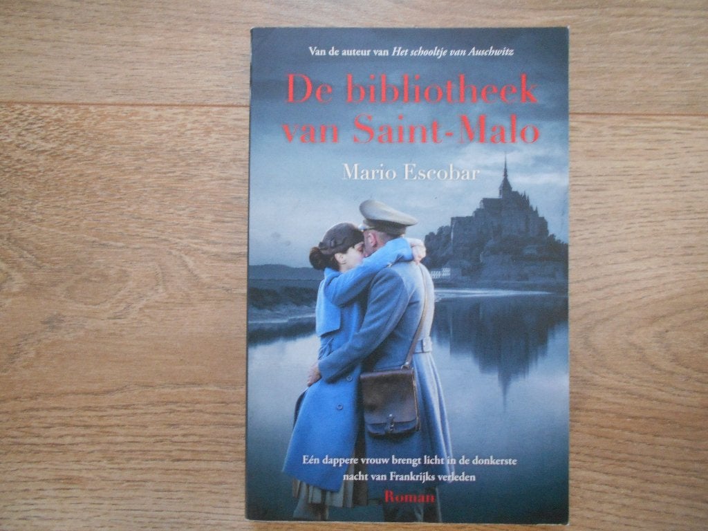 Mario Escobar De bibliotheek van Saint-Malo, Boeken, Ophalen of Verzenden, Tweede Wereldoorlog, Zo goed als nieuw, Overige onderwerpen