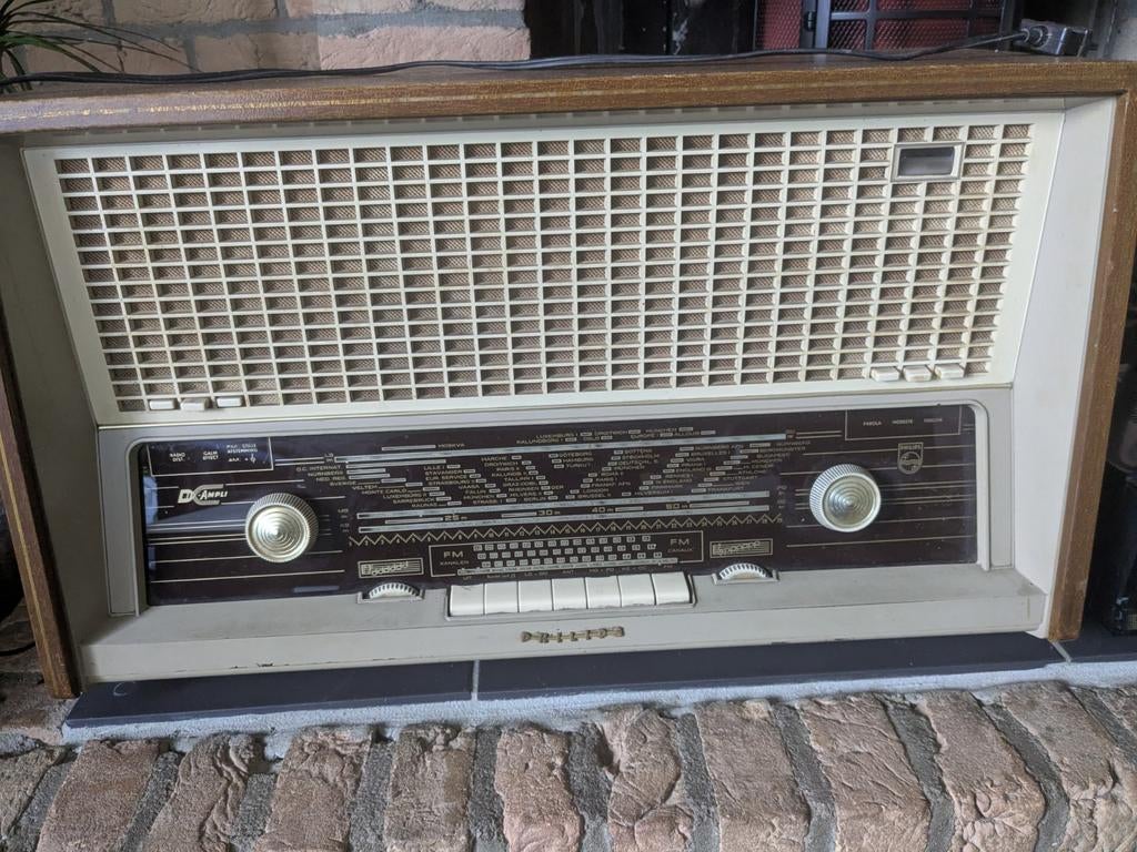 Vintage Philips buizenradio, Ophalen, Gebruikt, Radio