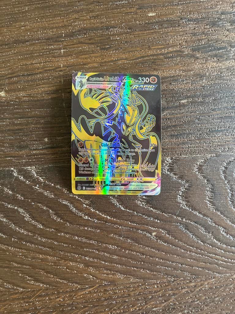 Urshifu VMAX Rapid Strike Full Art Pokémon Kaart, Ophalen of Verzenden, Zo goed als nieuw, Losse kaart, Foil