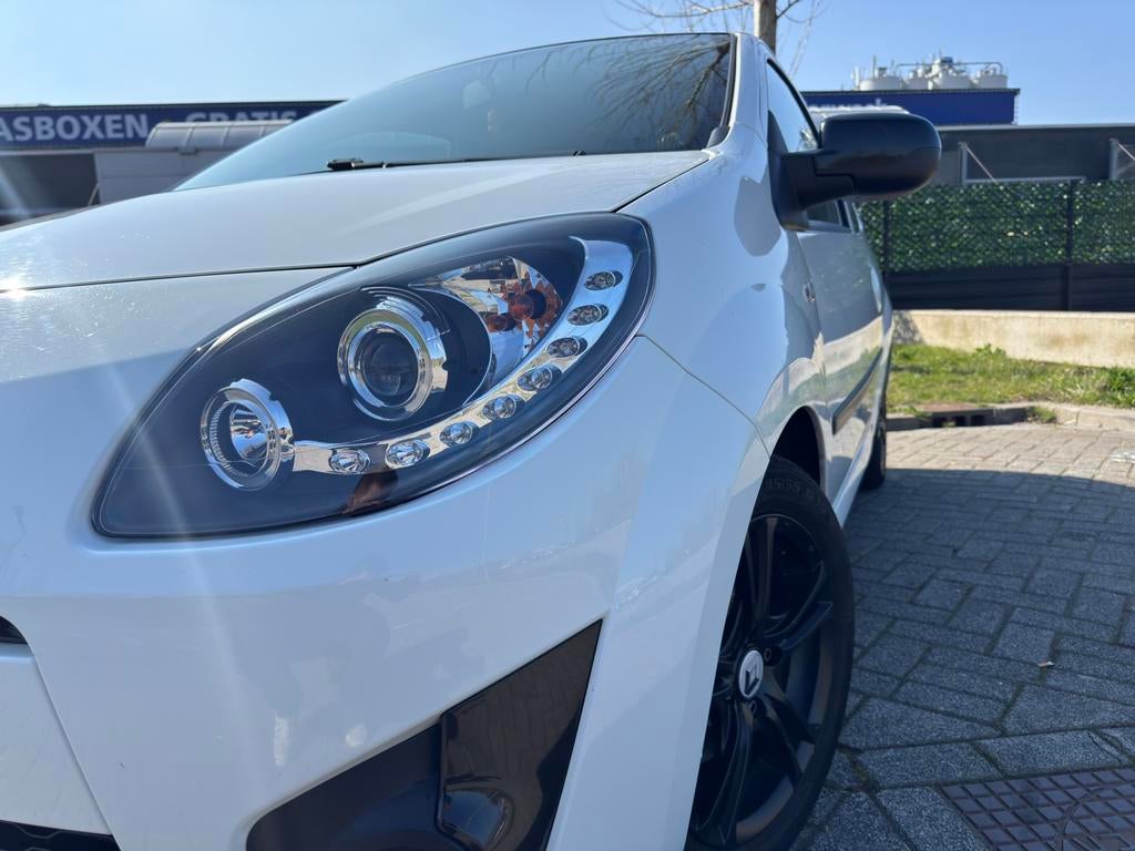 Renault Twingo 1.2 16V 2011 Wit, Auto's, 839 kg, Twingo, 74 pk, 4 cilinders