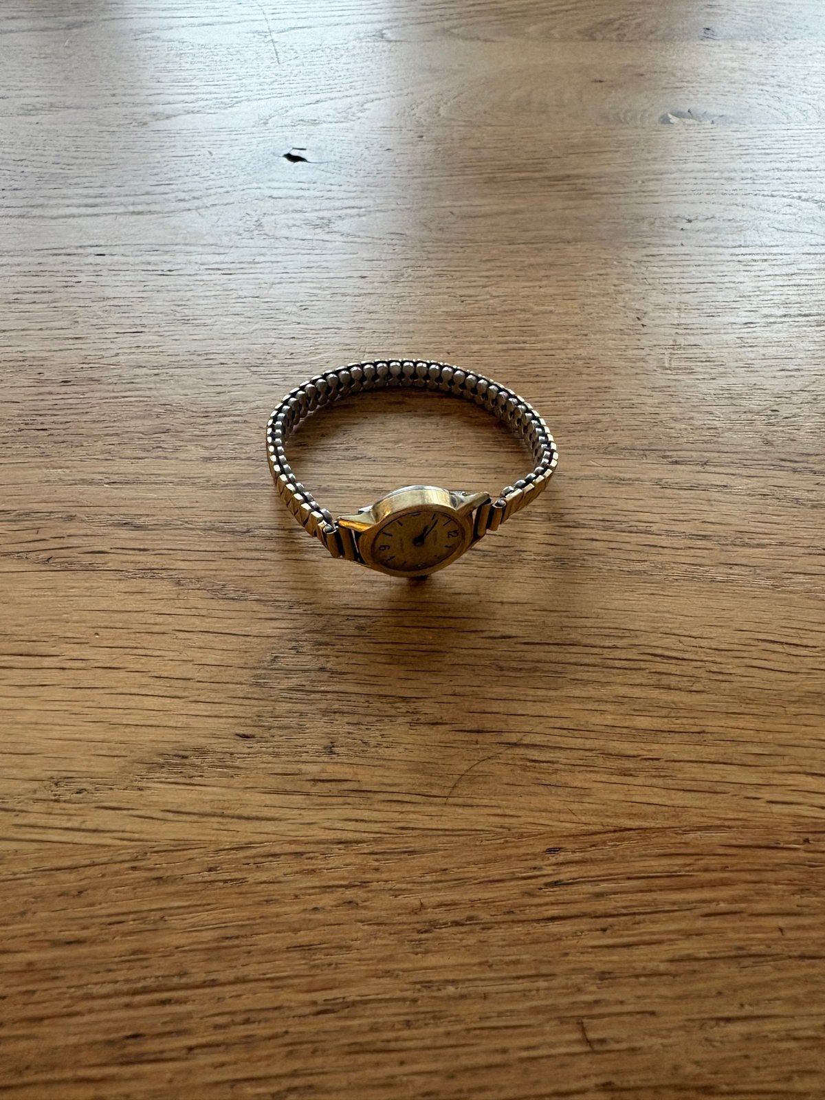 Vintage Prisma dameshorloge - Goudkleurig met rekband, Sieraden, Tassen en Uiterlijk, Horloges | Dames, Overige merken, Gebruikt