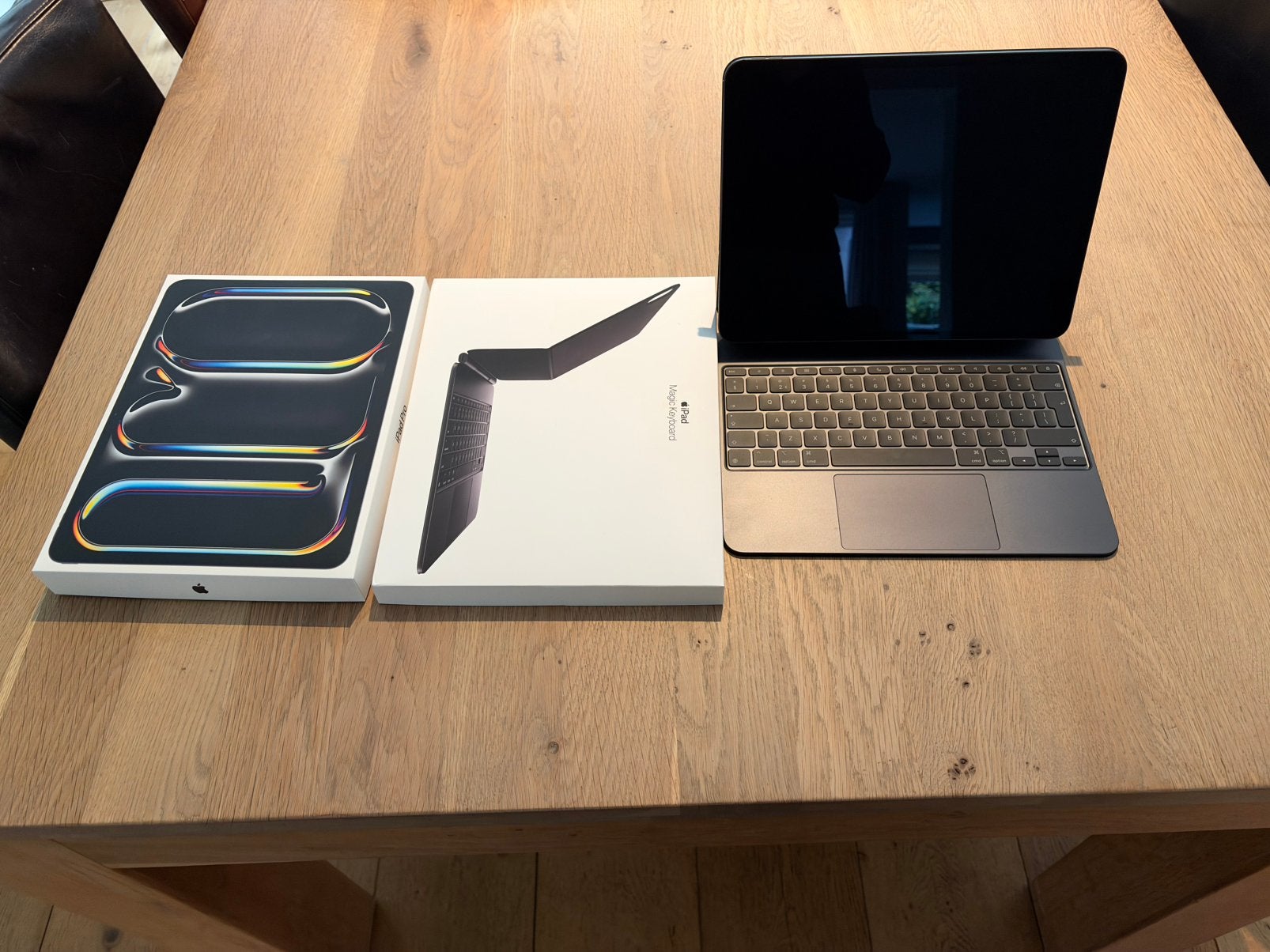 Apple iPad Pro 13 inch M5 256GB + Magic Keyboard/Nieuwstaat, Computers en Software, Ophalen, 13 inch of meer, Apple iPad, Zwart