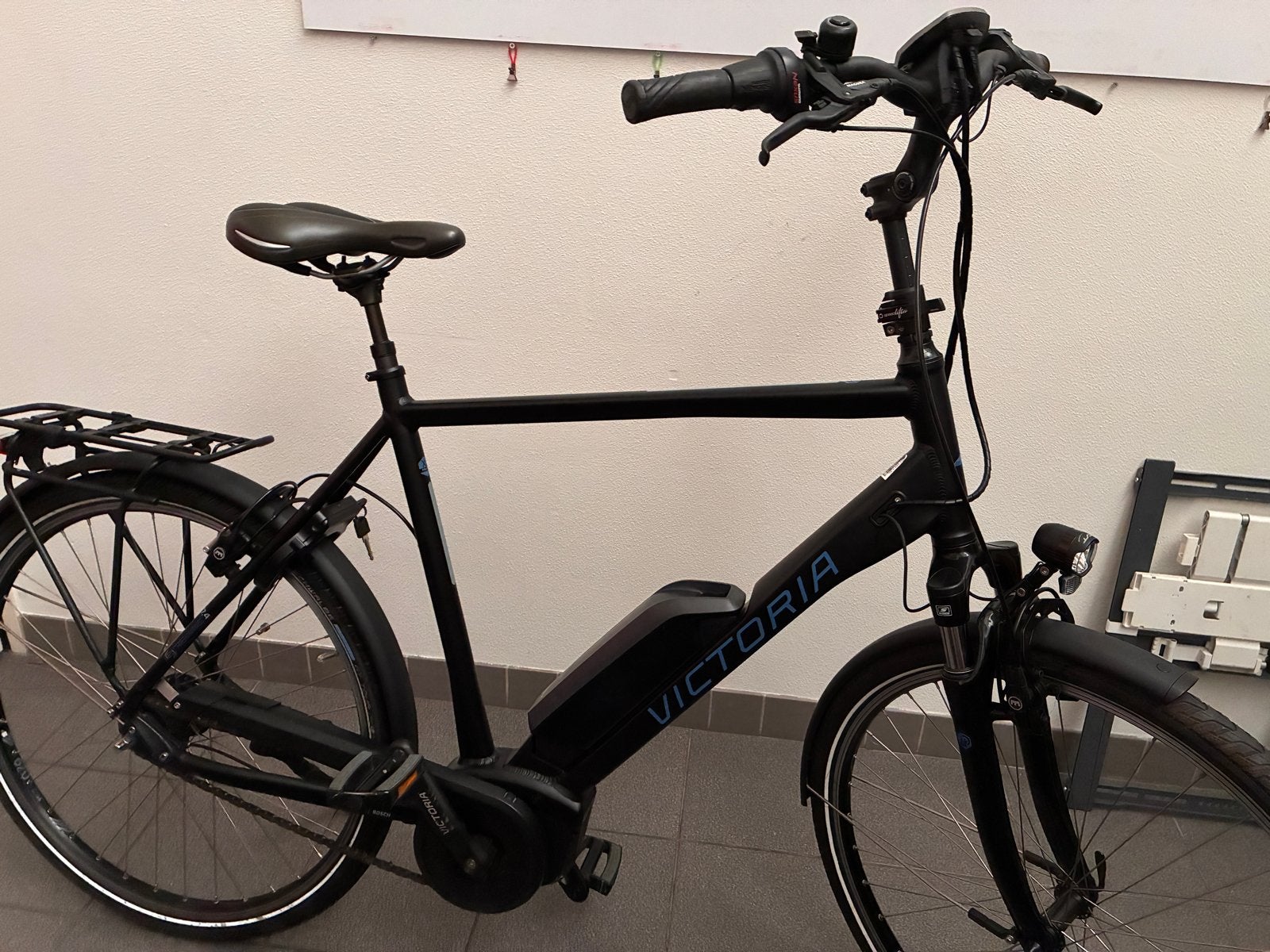 Victoria elektrische herenfiets XL 63cm Bosch Active Line Pl, 59 cm of meer, Ophalen of Verzenden, Zo goed als nieuw, Overige merken