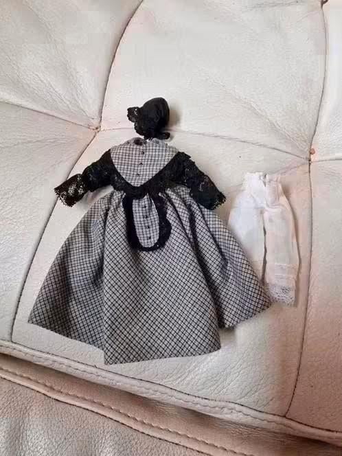 Heidi Ott Miniaturen Origineel Kledingsetje, Ophalen of Verzenden, Gebruikt, Overige typen