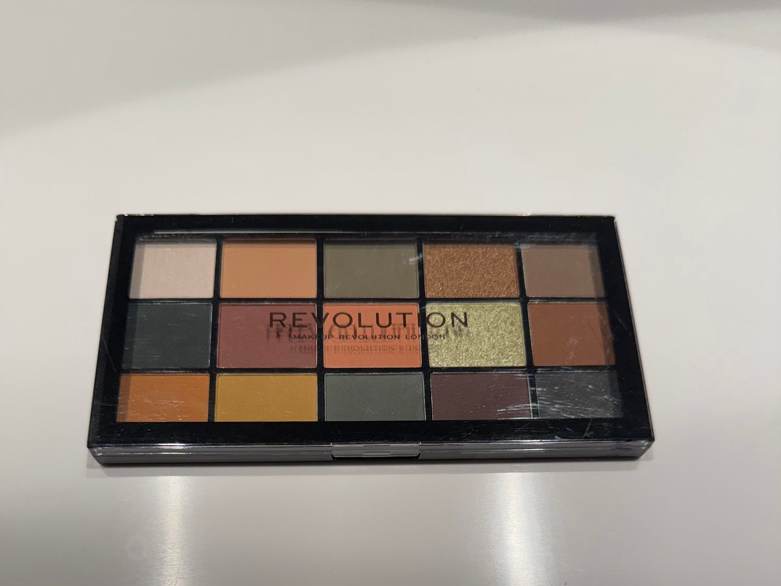 nieuw make-up Revolution reliaded oogschaduw ongebruikt, Nieuw, Ophalen of Verzenden, Make-up, Overige kleuren