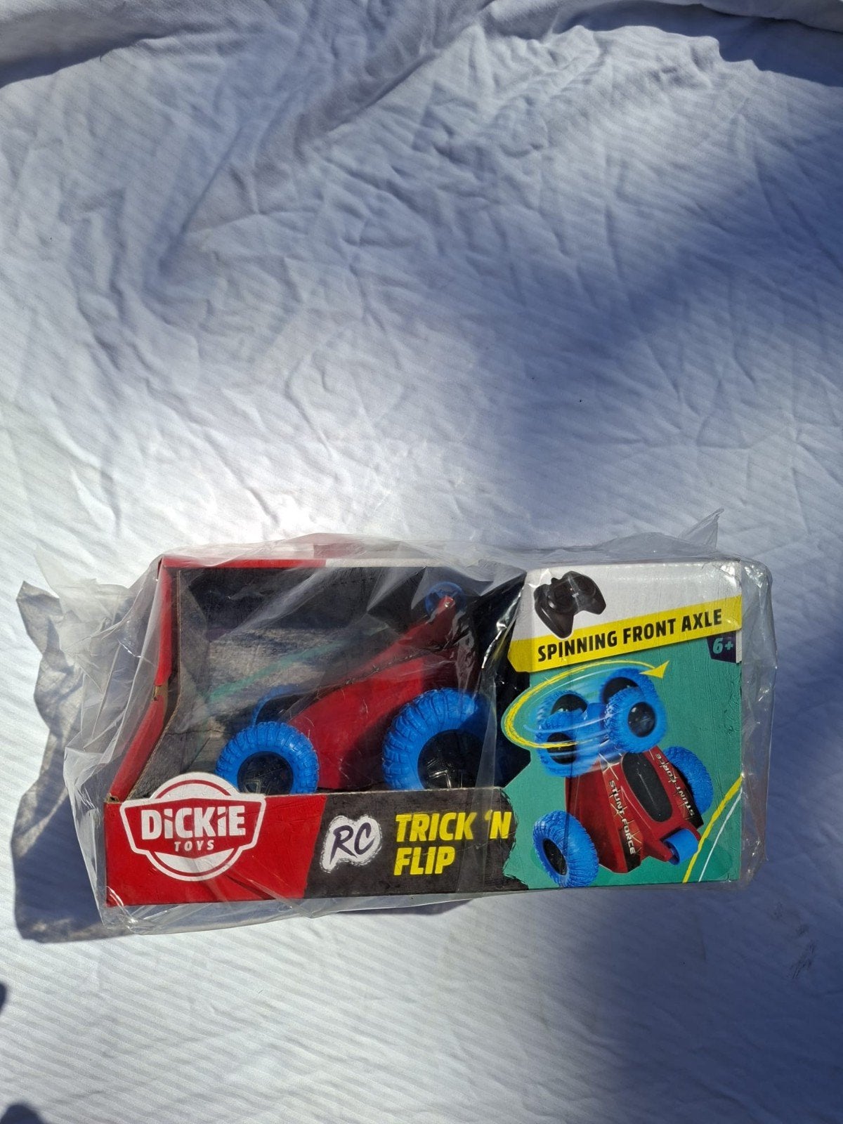 Dickie Toys RC Trick 'n Flip Stunt, Kinderen en Baby's, Speelgoed | Buiten | Voertuigen en Loopfietsen, Ophalen of Verzenden, Nieuw
