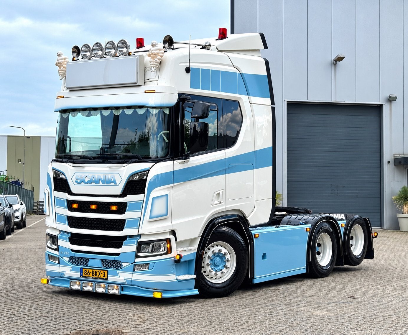 Scania R500 handgeschakeld Showtruck, Achterwielaandrijving, Scania, Leder en Stof, Wit