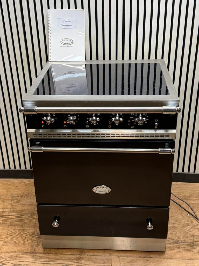 Luxe Lacanche Fornuis keramisch met 4 zones 70 cm, Zo goed als nieuw, Energieklasse A of zuiniger, 90 tot 95 cm, Hete lucht