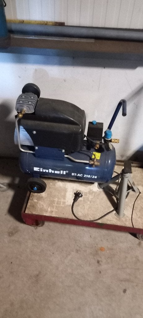 compressor, Minder dan 25 liter, Ophalen, Zo goed als nieuw, Minder dan 200 liter/min
