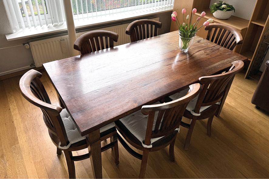 Teakhouten eettafel, met 6 stoelen, Ophalen of Verzenden, Gebruikt, Koloniaal, 4 tot 6 stoelen