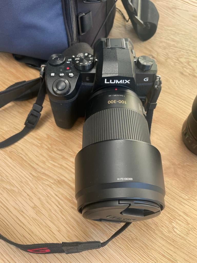 Lumix DC G-90 met 3 objectieven (25mm, 18-140mm, 100-300mm), Spiegelreflex, Ophalen of Verzenden, Zo goed als nieuw, Overige Merken