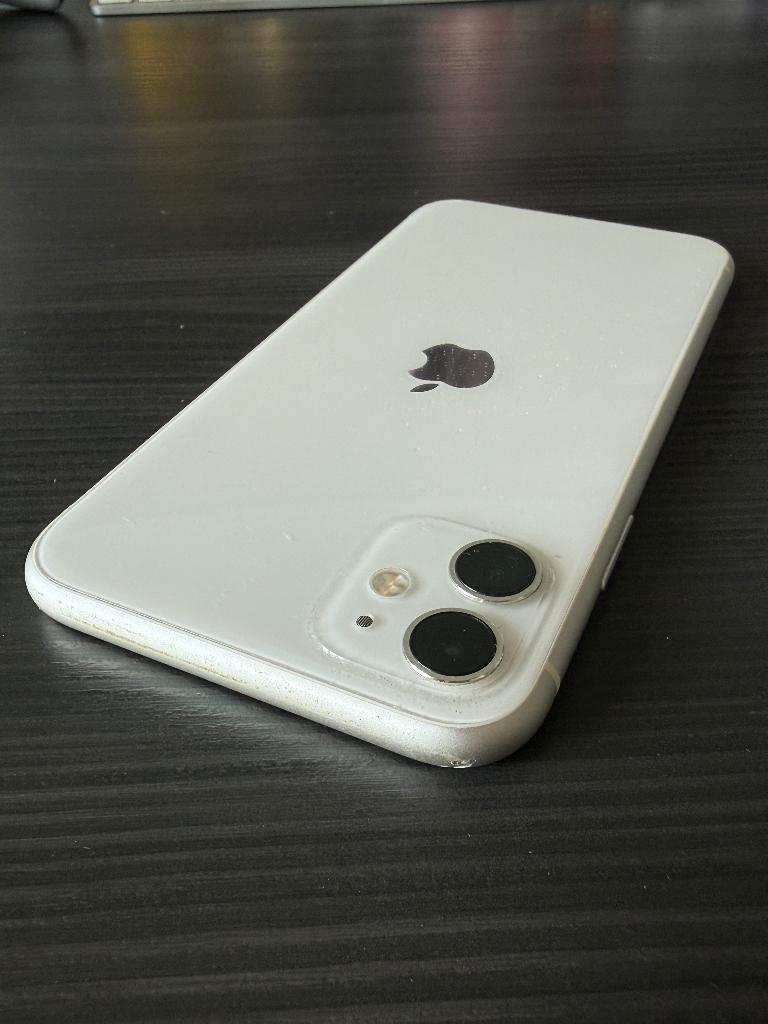 iPhone 11, Telecommunicatie, Mobiele telefoons | Apple iPhone, Ophalen, Wit, IPhone 11, 76 %