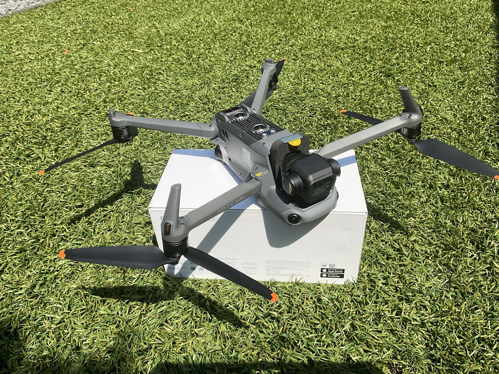 DJI Mavic 3 Classic drone - Zo goed als nieuw, Cameradrone, Ophalen of Verzenden, Zo goed als nieuw, DJI