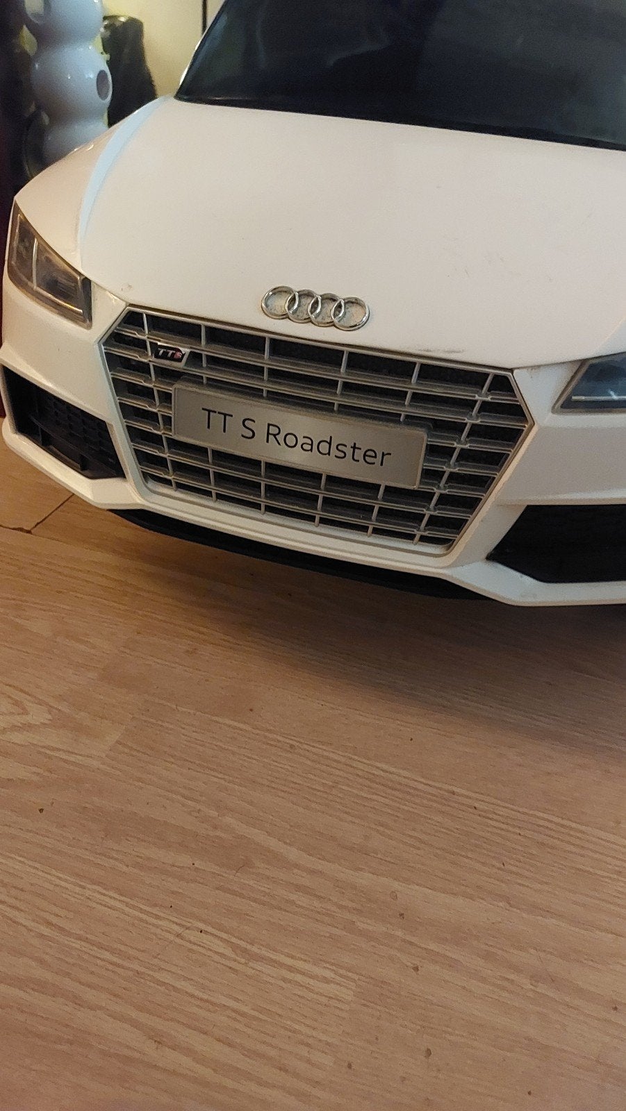 Audi TT S Roadster elektrische kinderauto (accu op)), Gebruikt