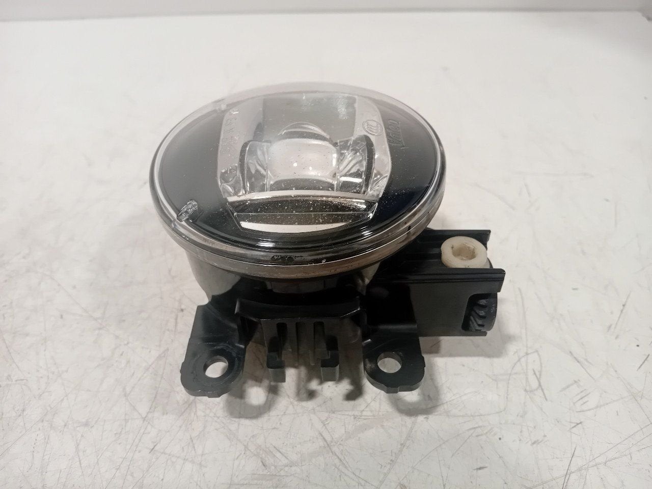 Mistlamp links Renault Talisman, Onderdelen@venauto.nl, Van der Ven Autorecycling B.V., Gebruikt, Ettenseweg 76, 4706 PB Roosendaal, The Netherlands