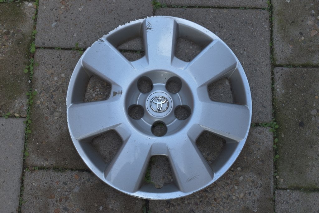 1 losse originele wieldop Toyota Corolla Verso 16 inch, Ophalen of Verzenden, Gebruikt