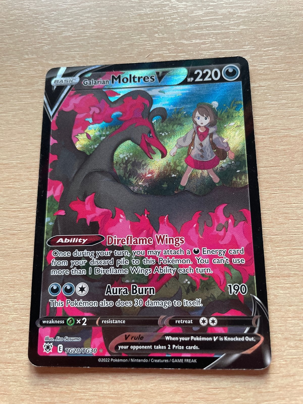 Pokémon Kaart Galarian Moltres V TG20/TG30 Full Art, Hobby en Vrije tijd, Ophalen of Verzenden, Zo goed als nieuw, Losse kaart