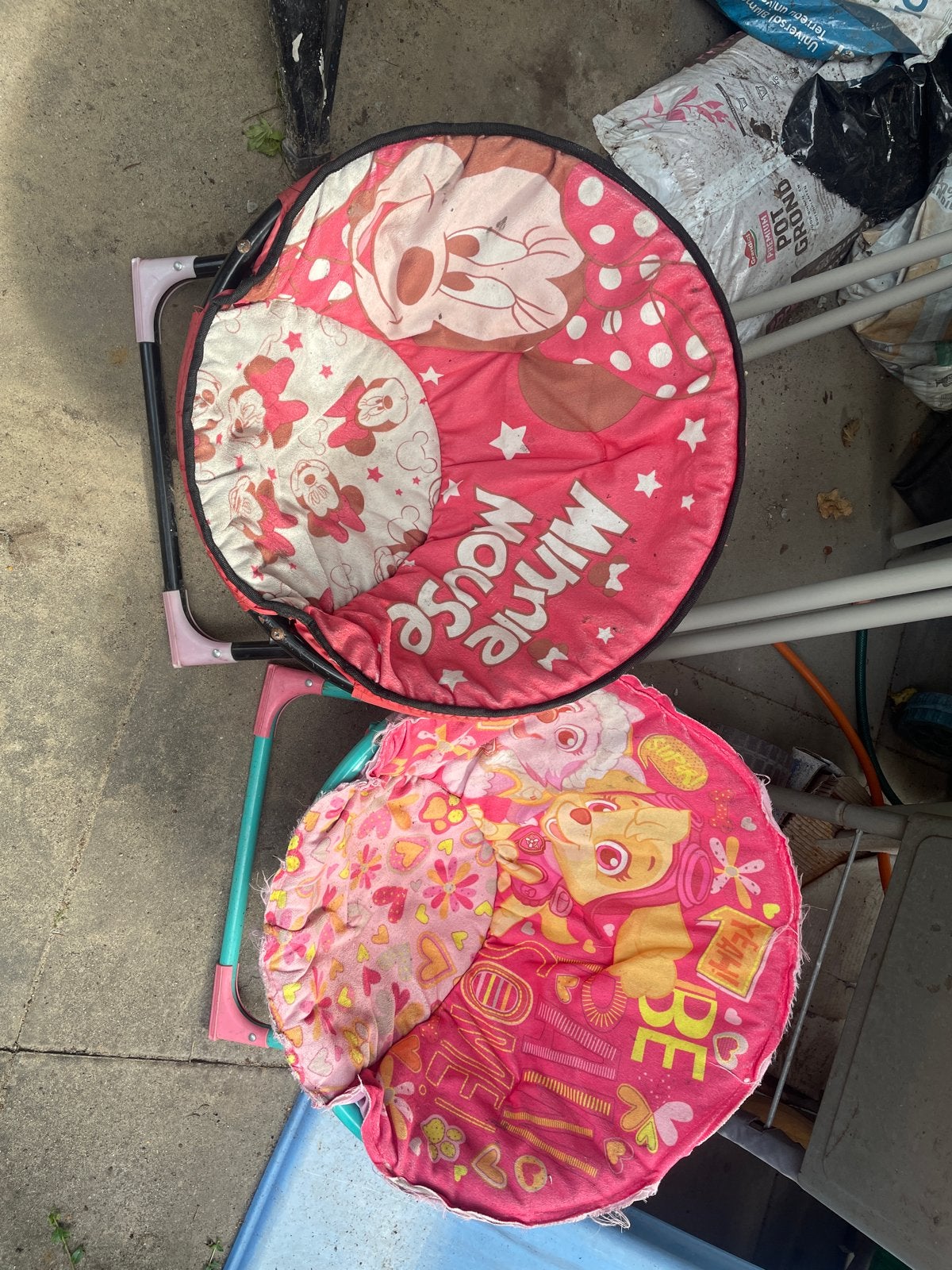 2 kinderstoelen: Minnie Mouse en Paw Patrol, Ophalen, Gebruikt, Stoel