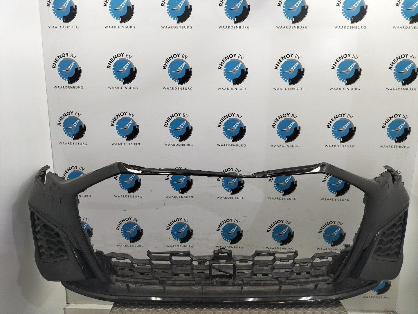 AUDI A3 8y 30 TFSI MHEV sportback VOORBUMPER 2021, Gebruikt, Voor, Ophalen of Verzenden, Stiba lid